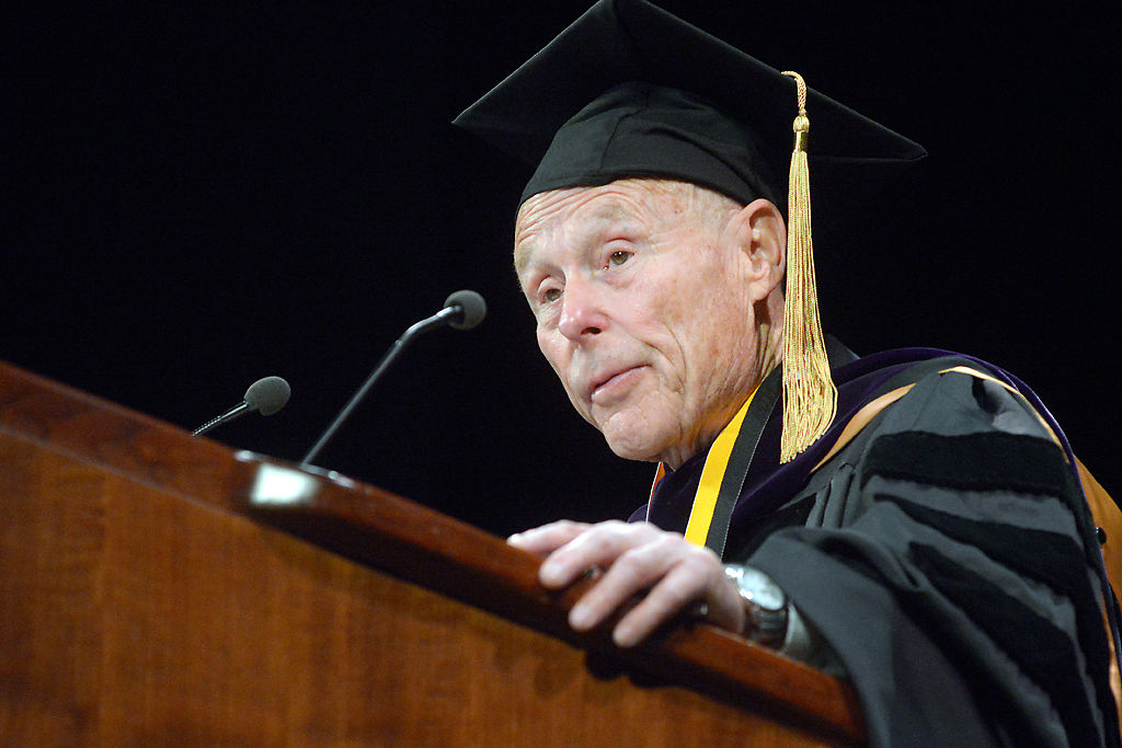 December 20, 2014 : Darwin Hindman receives an honorary degree